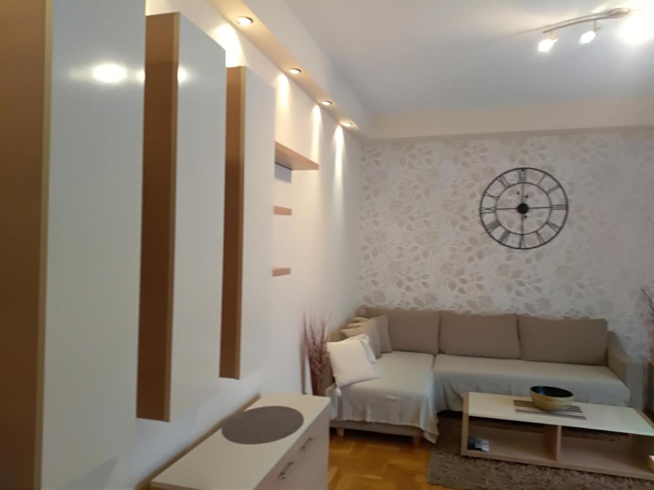 Apartman Nina Vojvode Stepe Vozdovac Voždivac Esterno foto