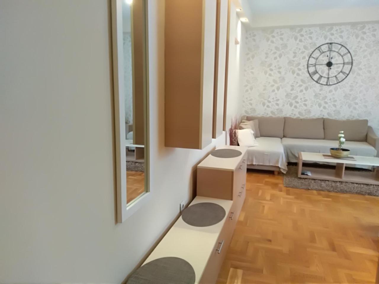 Apartman Nina Vojvode Stepe Vozdovac Voždivac Esterno foto