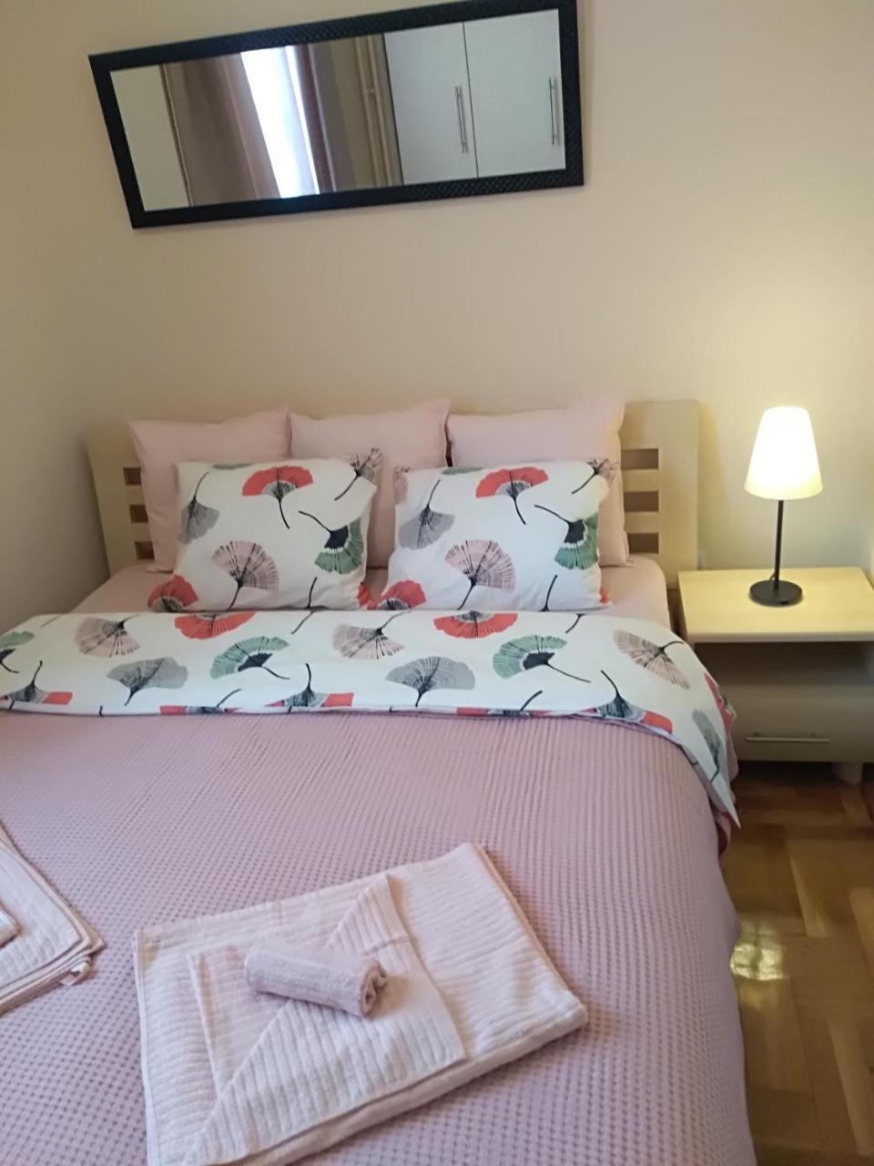 Apartman Nina Vojvode Stepe Vozdovac Voždivac Esterno foto